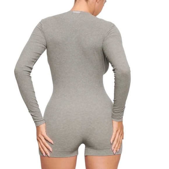 Skims Soft Lounge Button Up Henley Onesie Womens Plus Size 3X Heathered Grey LS - Picture 2 of 16